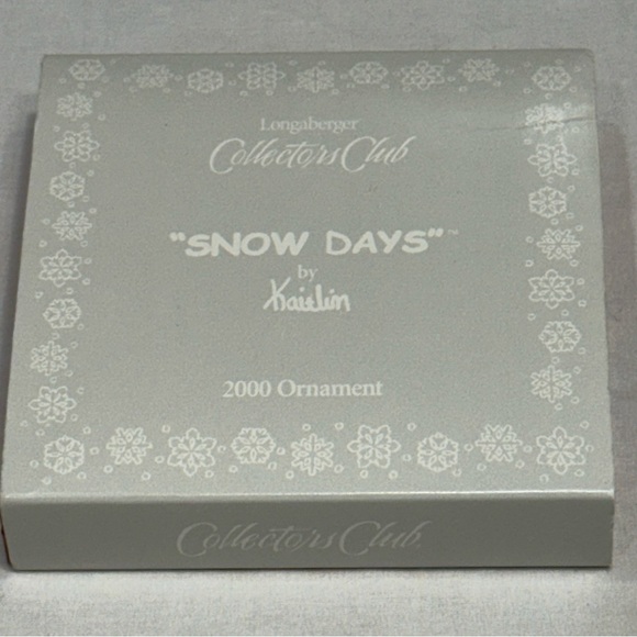 2000 Longaberger Collectors Club Kaitlin White Ceramic Snowflake Ornament - Picture 4 of 5
